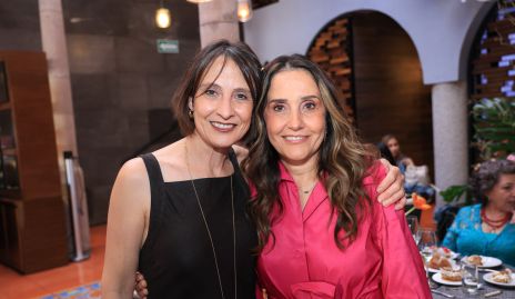  Marisol Pérez y Martha Chalita.
