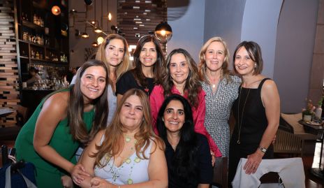  Andrea Foyo, Liliana Álvarez, Carla Díaz, Martha Chalita, Mara Zermeño, Marisol Pérez, Alicia Álvarez y Lety Leos.