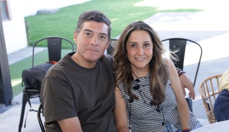  Javier Dávila y Martha Chalita.