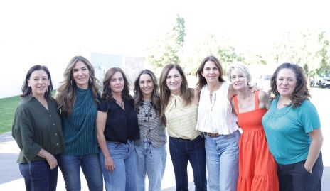  Ana Luisa Garza, Ale Bermea, Paty González, Martha Chalita, Ana María Anaya, Rocío Nieto, Güera Valle y Alicia del Peral.