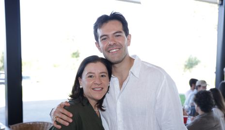  Ana Luisa Garza y Carlos Esparza.