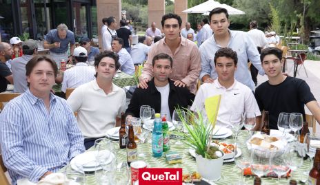 Santiago Toledo, Pato Vera, Daniel Carreras, Juan José Leos, Pepe Barrón, Arturo Payán y José María Abaroa.
