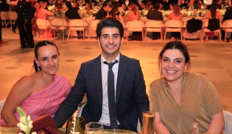  Cecilia García, Santiago Barrero y Catalina Esper.