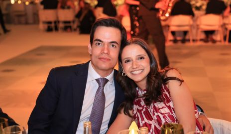  José María González y Regina Meade.