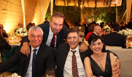  Gerardo Labastida, Anastasio Capetanis, José Luis Contreras y Marusa de Contreras.