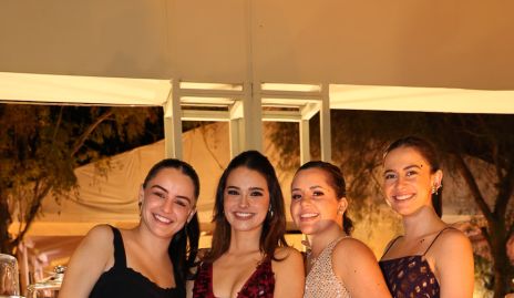   Montse Bedolla, Paulina González, Any Gómez y María José Velázquez.