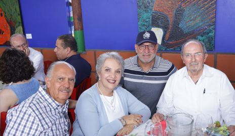  Alberto Gómez, Lucía González, Alonso Santamaría y Miguel Campos.