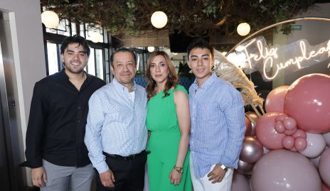  Javier Herrera, Javier Herrera, Karla Castañeda y Nicolás Herrera.