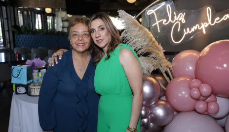  Ana María Herrera y Karla Castañeda.