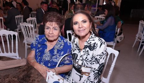  Eva Barrón y Claudia Garcia.