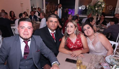  Alfonso Gonzales, Jesús Constantino, Maricela González y Estefani Caravid.