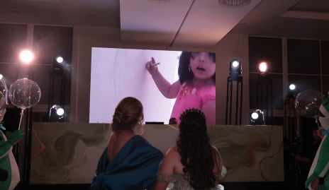 Karina Rodríguez y Bárbara Sophia.