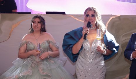  Bárbara Sophia y Karina Rodríguez.