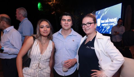  Juanita Regalado, Orlando López y Fanny Espinoza.