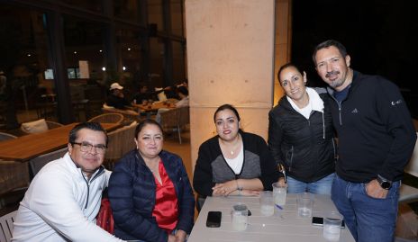  Iván Ramírez, Ana Acebo, Rocío Acebo, María Acebo y Mario Noriega.