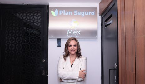  Alejandra Mauricio.
