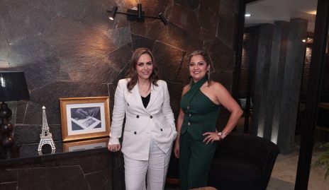  Alejandra Mauricio y Laura Govea.