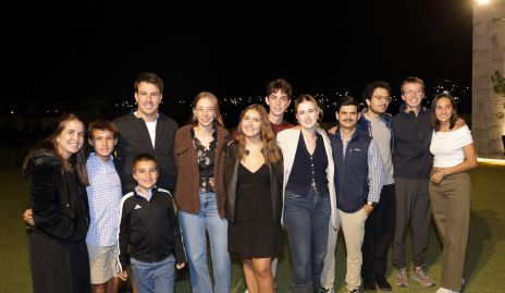  Primos Fonte Pons, Montse, Franco, Bosco, Alfonso, Andrea, Martina, Mateo, Macarena, Santiago, Toño y Vero.