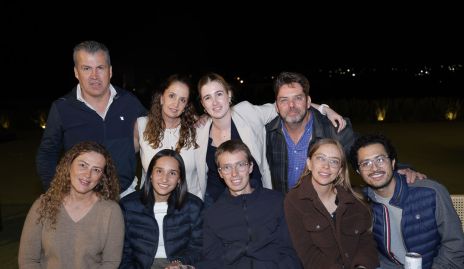 Familia Fonte Pons, Alfonso Anaya, Montse Fonte, Macarena Anaya, Antonio Fonte, Marisol López, Vero Morelos, Toño Fonte, Andrea Fonte y Santiago Pérez.