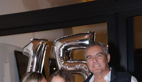  Fernanda Fonte y Miguel Benavente con su hija Martina.