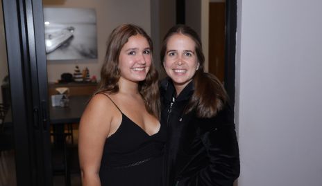  Martina Benavente y Montserrat Anaya.