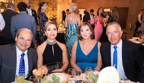  Paulino Cavazos, Verónica Silva, Catherine Barret y Alejandro Abud.
