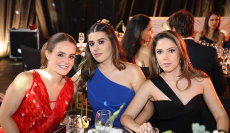  Begoña Carrillo, Montse González y Joselyn Martínez.