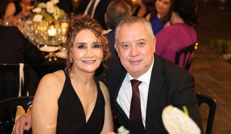  Gina García y Humberto Berrones.
