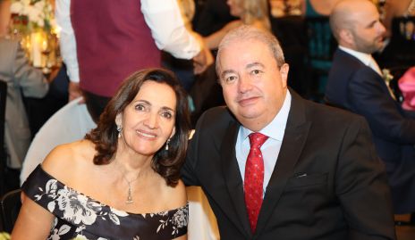  Mónica Alcalde y Federico Garza.