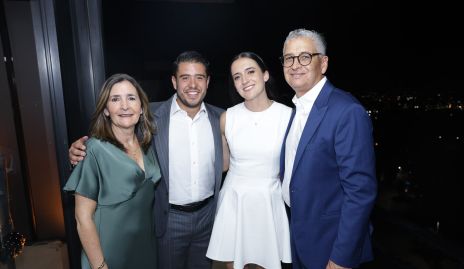  Marcela Valle, Mauricio Martínez, María José Zacarías y Ramón Zacarías.