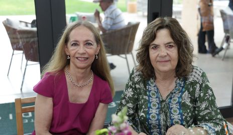 Rosa María y Rosa Elia Mebius.