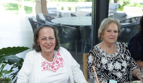  Maria Luisa y María Evelia.