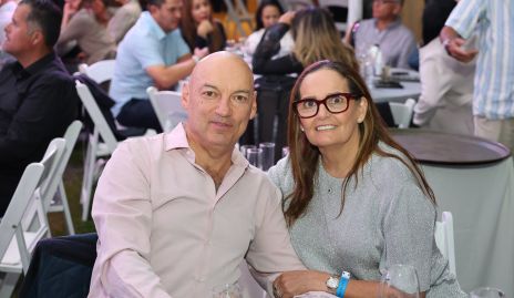  Carlos González y Gabriela Villanueva.