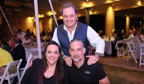  Julieta Garelli, Manuel Cué y Rodrigo Veytia.
