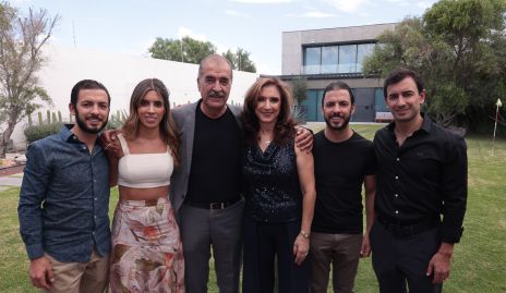  Mauricio Güemes, Daniela Güemes, Marco Güemes, Martha Abud, Omar Güemes y Marco Güemes.