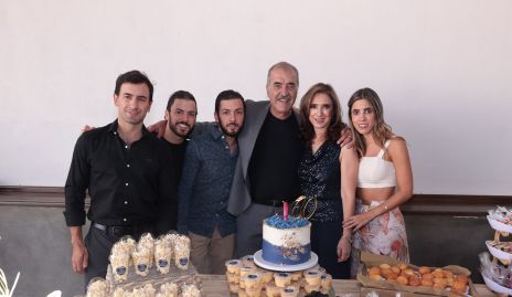  Marco Güemes, Omar Güemes, Mauricio Güemes, Marco Güemes, Martha Abud y Daniela Güemes.