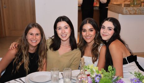  Inés García, Montse del Valle, Car y Sigrid Zendejas.