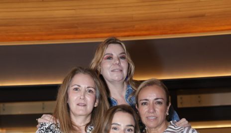  Laura del Pozo, Gaby Lozano, Maricarmen del Valle y Karina Ramos.