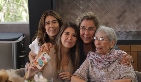  Sandra Galván, Marifer Leal, Susana Galván y Susana Flores.