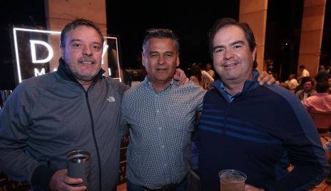  Héctor Morales, Manuel Zacarías y Mauricio Balbontín.