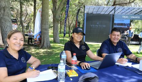  Mari Carmen Martínez, Carolina Medina y Juan Manuel Rodríguez.