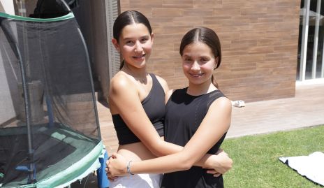  Alexia Zapata y Alexa Romero.
