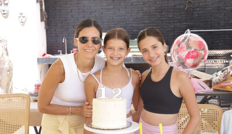  Gaby Labastida, Isa Molina y Andrea Romero.