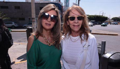  Cristina Mexicano y Gaby Cantú.