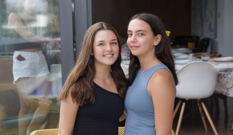  Inés Lozano y Maya Vázquez.