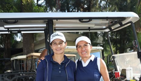  Alejandra Mireles y Elsa Castillo.