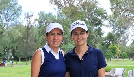  Elsa Castillo y Alejandra Mireles.