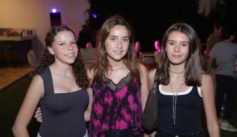  Daniela Torre, Paula Torres y Fernanda Chávez.