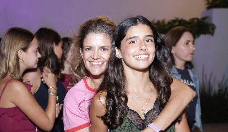  Lu López y Carlota Lebrija.