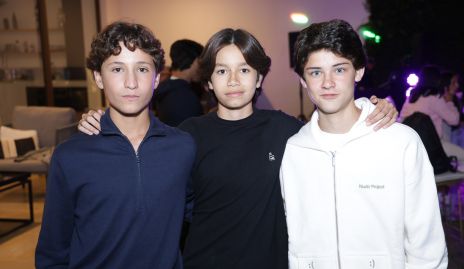  Luis Guerra, Marcelo Estrada y Matías García.
